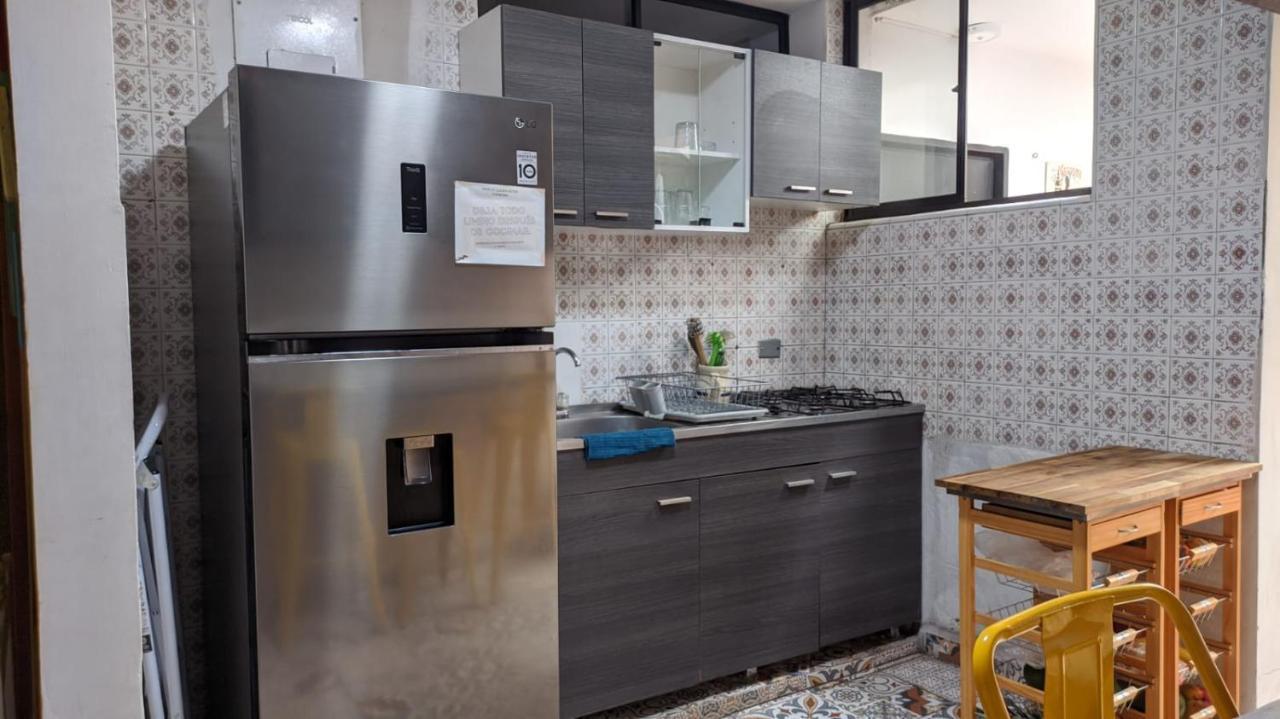 Casa Tuvia Parque Hostel Medellin Luaran gambar