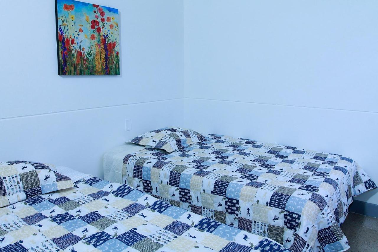Casa Tuvia Parque Hostel Medellin Luaran gambar