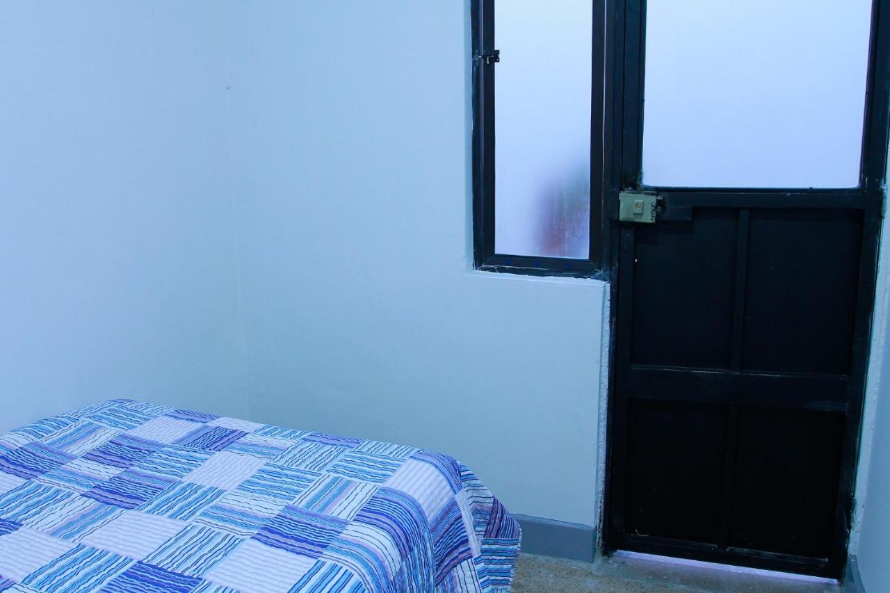 Casa Tuvia Parque Hostel Medellin Luaran gambar